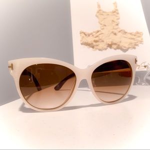 Tom Ford CatEye Sunglasses Light Scratches on Lens